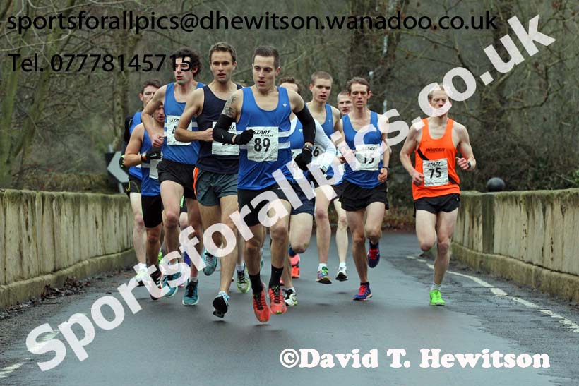 Morpeth Harriers 11k Road Race. Photo: David T. Hewitson/Sports for All Pics